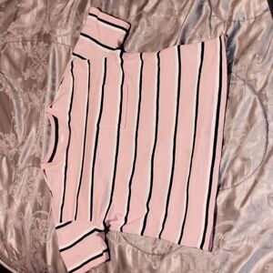 Old Navy Boys Short Sleeve (L/10/12)-Pre-Owned-Excellent Condition!!!!!